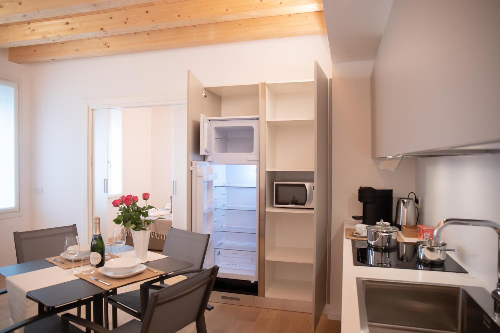 Amendola City View Apartments Suite Romantica Como Exterior foto