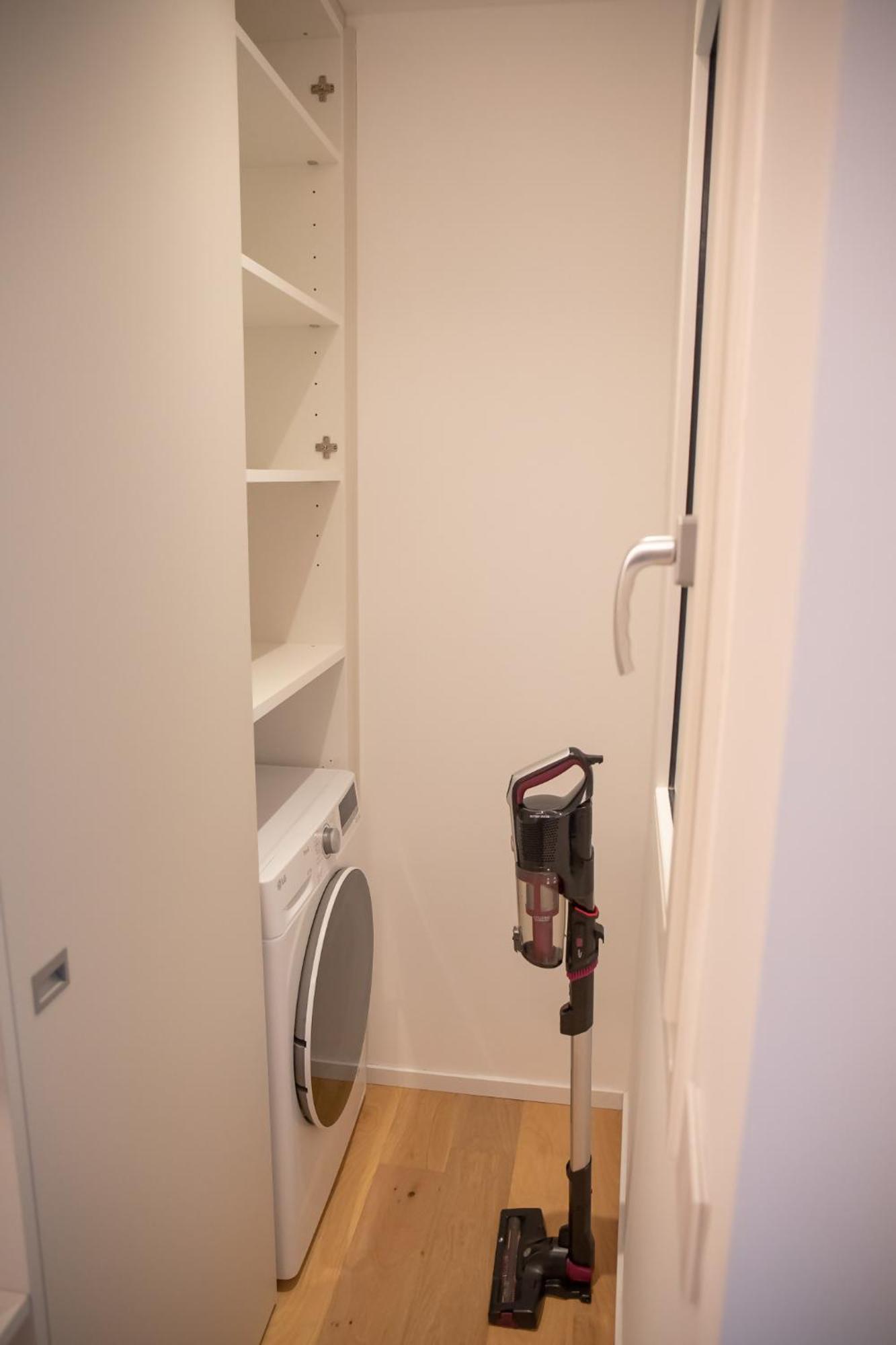 Romantic White Apartment - 5 Minutes From The Lake Como Exterior foto